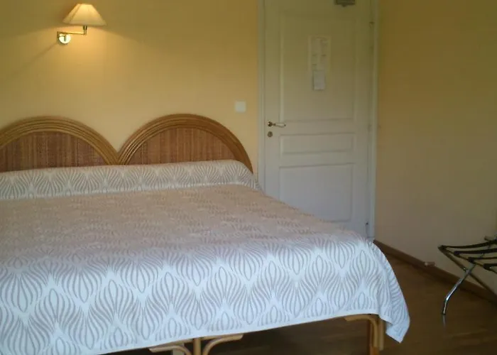 L'oustal Du Lauragais Отель